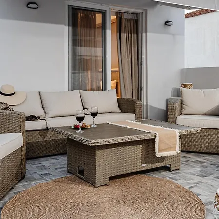Amina Hotel *