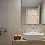 Amina Hotel